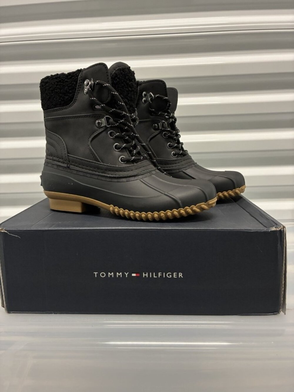 Tommy Hilfiger Rainah In Black Size 5M